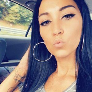 Meet your Posher, Ana